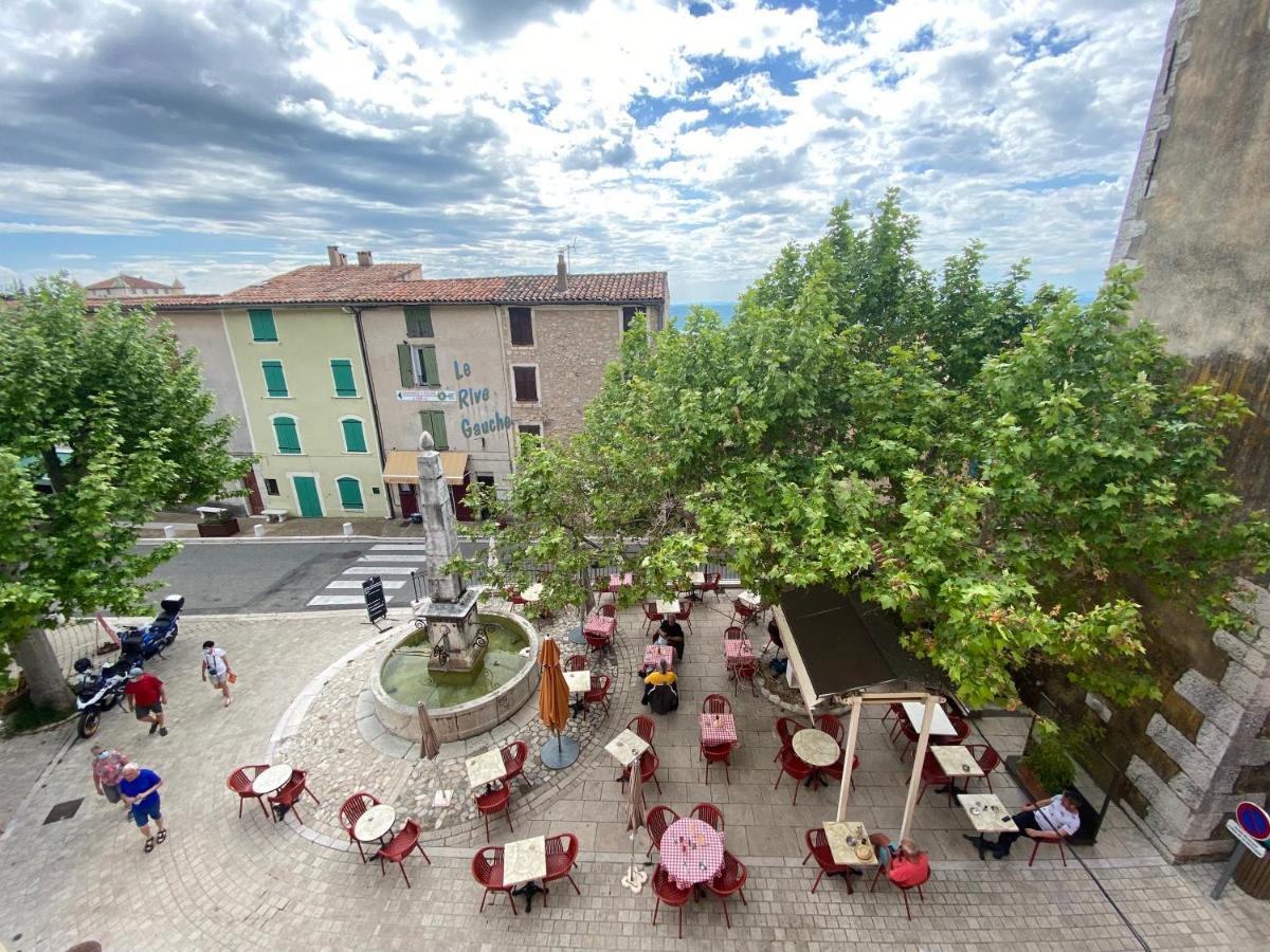 Le Vieux Chateau Aiguines Exterior foto