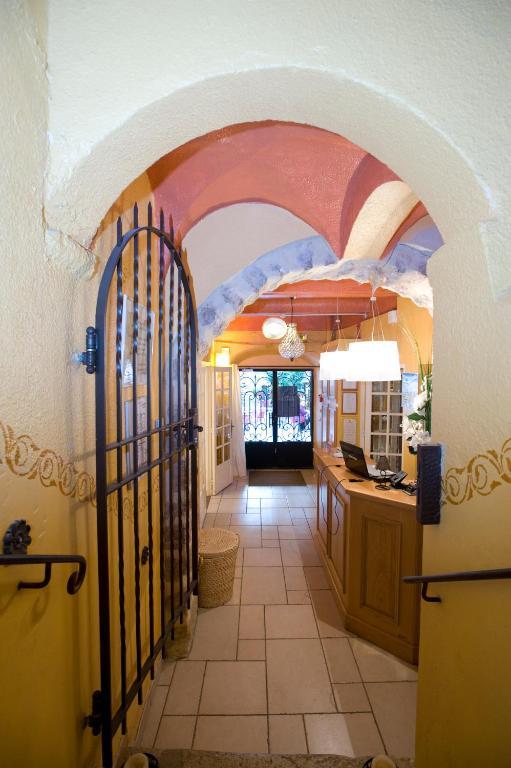 Le Vieux Chateau Aiguines Exterior foto